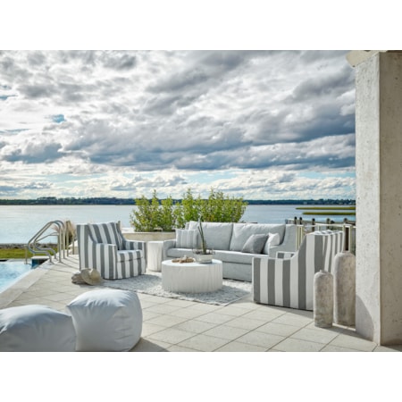 Outdoor Round Cocktail Table