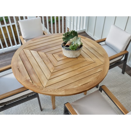 Outdoor Round Dining Table