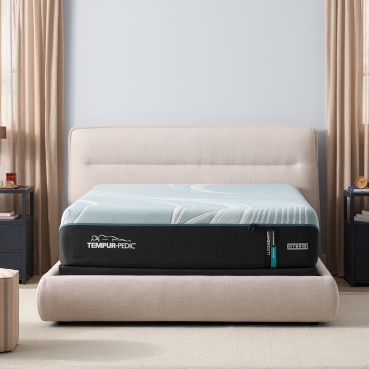 Tempur-Pedic® TEMPUR-LuxeAdapt® 2.0 Medium Hybrid TEMPUR-LuxeAdapt® Medium Hybrid Queen