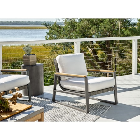 Outdoor Lounge Chair